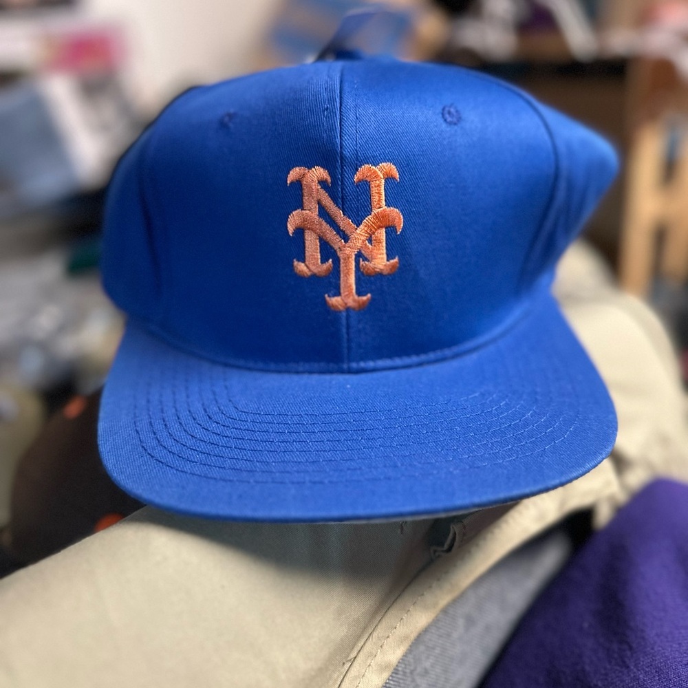 *READ DESCRIPTION* Sun Fade New York Mets Vintage 90s Mens Snapback hat New Tags